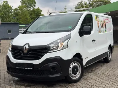 Gebraucht Renault Trafic Komfort 120 PS (88 kW) 2016 Weiß Van / Kleinbus