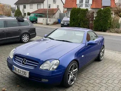 Gebraucht Mercedes SLK230 193 PS (141 kW) 1998 Blau Cabrio
