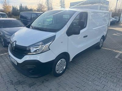 Weiß Gebraucht 2019 Renault Trafic Komfort Van / Kleinbus | 10.999 € (Teuer)