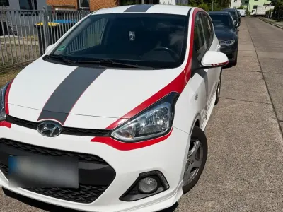 Gebraucht Hyundai i10 90 PS (66 kW) 2014 Weiß Kleinwagen