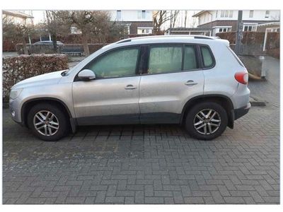 Silber Gebraucht 2009 VW Tiguan Trendline SUV | 4.999 €