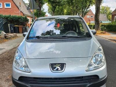 Peugeot 1007