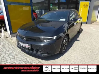Neu Opel Astra Edition 131 PS (96 kW) 2025 Karbon schwarz metallic Kombi