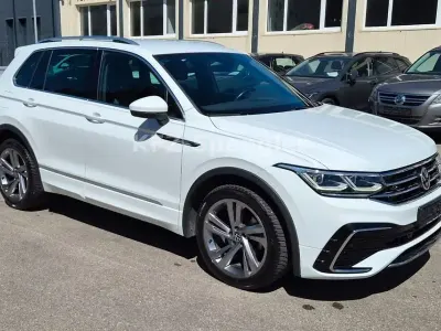 Gebraucht VW Tiguan R-line 150 PS (110 kW) 2021 Weiß SUV