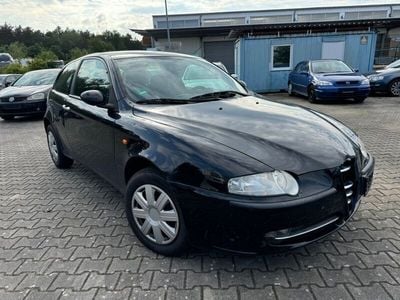 Gebraucht Alfa Romeo 147 105 PS (77 kW) 2004 Schwarz Kleinwagen