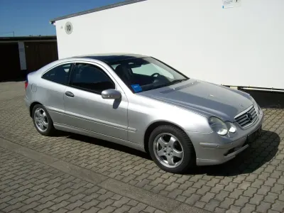 Gebraucht Mercedes C230 197 PS (144 kW) 2001 Silber Coupé