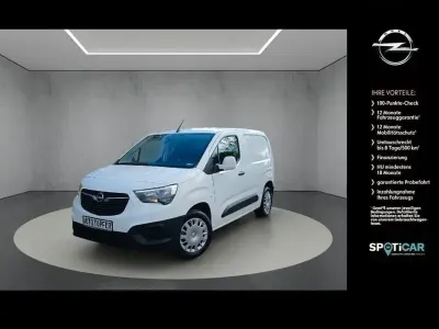 Używany Opel Combo Edition 76 KM (55 kW) 2020 Biały Minivan