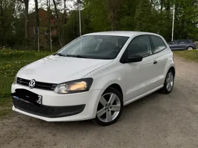 Gebraucht VW Polo 75 PS (55 kW) 2012 Weiß Kleinwagen
