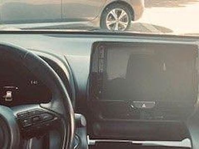 Second-hand Toyota Yaris Cross Comfort 116 CP (85 kW) 2022 Gri SUV