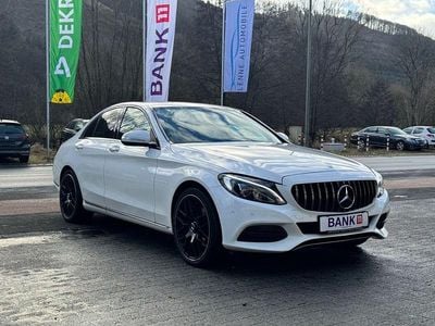 Weiß Gebraucht 2014 Mercedes C200 AMG line Limousine | 15.999 € (Fairer Preis)