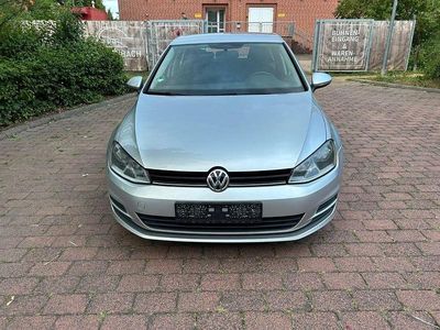 Gebraucht VW Golf VII Comfortline 110 PS (80 kW) 2015 Silber Limousine