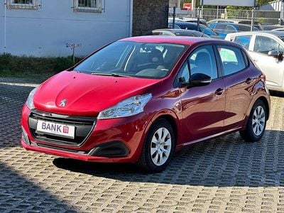 Gebraucht Peugeot 208 68 PS (50 kW) 2017 Rot Kleinwagen