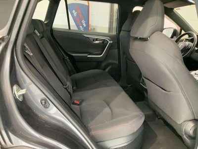 Grau Gebraucht 2022 Toyota RAV4 Hybrid SUV | 35.950 € (Guter Preis)