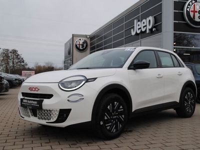 Weiß Gebraucht 2024 Fiat 600E Red Limousine | 34.480 €