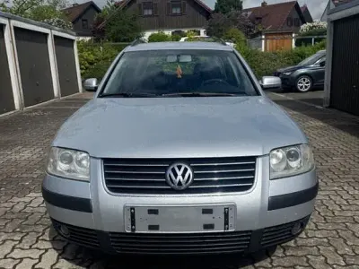 Używany VW Passat Basis 110 KM (80 kW) 2001 Srebrny Kombi