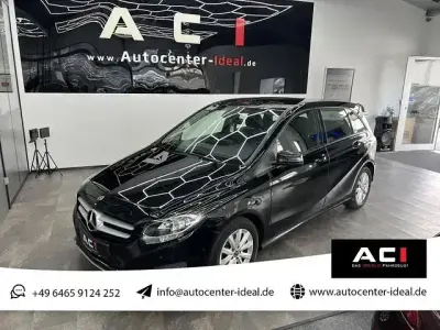 Gebraucht Mercedes B200 136 PS (100 kW) 2017 Schwarz Van / Kleinbus