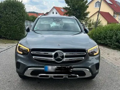Gebraucht Mercedes GLC300e 320 PS (235 kW) 2020 Grau SUV