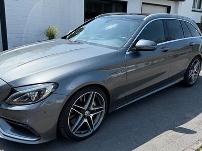 Mercedes C63 AMG