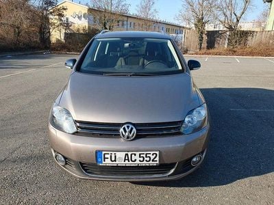 Braun Gebraucht 2012 VW Golf Plus Cross Comfortline Van / Kleinbus | 4.900 € (Guter Preis)