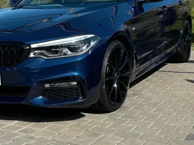 Gebraucht BMW 530 M Sport 265 PS (194 kW) 2017 Blau Kombi