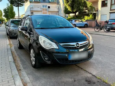Gebraucht Opel Corsa 100 PS (73 kW) 2012 Schwarz Kleinwagen