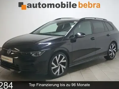 Gebraucht VW Golf VIII 190 PS (139 kW) 2022 Deep black Kombi