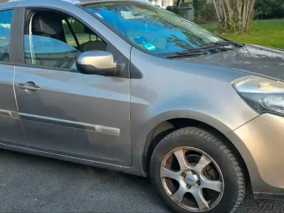 Gebraucht Renault Clio GrandTour 100 PS (73 kW) 2009 Kombi