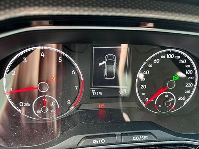 Schwarz Gebraucht 2023 VW T-Cross Move SUV | 26.000 € (Fairer Preis)