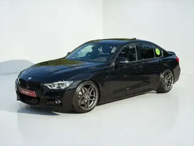 Gebraucht BMW 330 M Sport 252 PS (185 kW) 2018 Schwarz Limousine