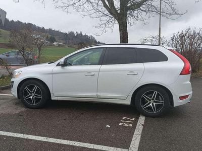 Weiß Gebraucht 2010 Volvo XC60 SUV | 9.300 € (Fairer Preis)