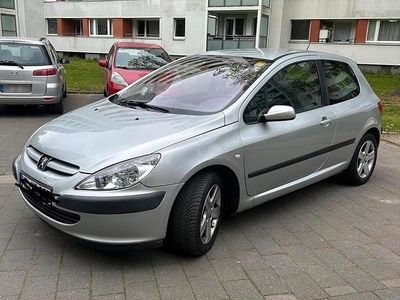 Second-hand Peugeot 307 140 CP (102 kW) 2005 Argintiu Coupe