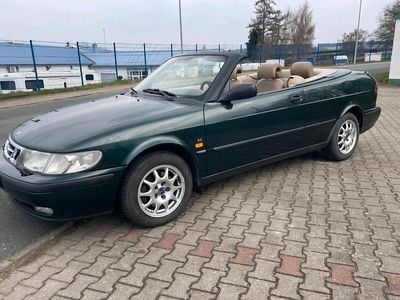Second-hand Saab 9-3 Cabriolet 130 CP (95 kW) 1998 Verde Cabrio