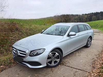 Gebraucht Mercedes E220 194 PS (142 kW) 2018 Silber Kombi