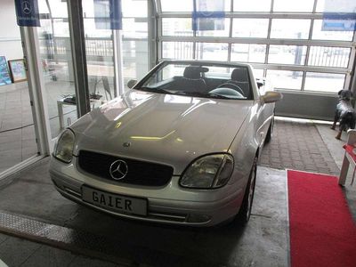 Gebraucht Mercedes SLK230 193 PS (141 kW) 2000 Silber Cabrio