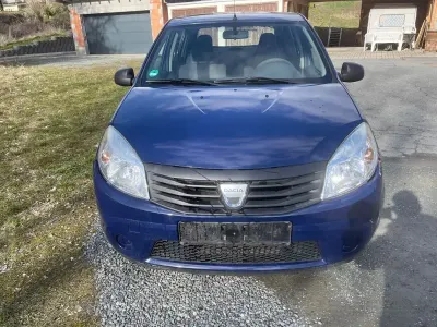 Gebraucht Dacia Sandero 75 PS (55 kW) 2009 Blau Limousine