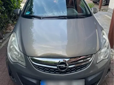 Gebraucht Opel Corsa 87 PS (63 kW) 2011 Braun Kleinwagen