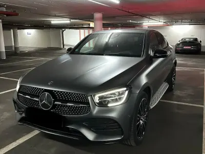 Gebraucht Mercedes GLC300 2020 Grau Coupé