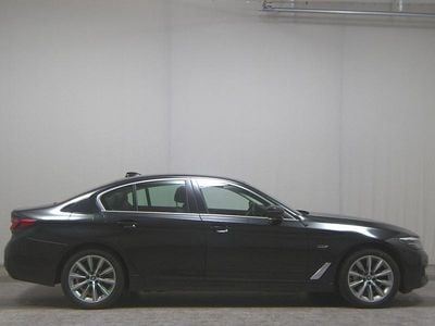 Gebraucht BMW 530e Sport Line 292 PS (214 kW) 2022 Schwarz Limousine