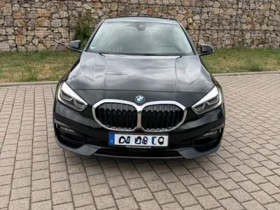 Gebraucht BMW 120 Sport Line 178 PS (130 kW) 2023 Schwarz Limousine