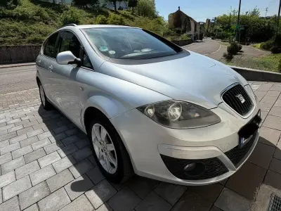 Używany Seat Altea XL 105 KM (77 kW) 2010 Srebrny Minivan