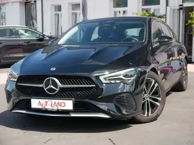 Gebraucht Mercedes CLA180 Progressive 150 PS (110 kW) 2023 Schwarz Coupé
