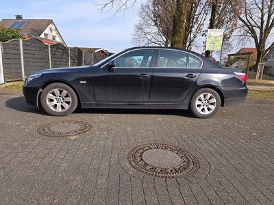 BMW 523