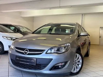 Gebraucht Opel Astra Exklusiv 170 PS (125 kW) 2015 Silber Kombi