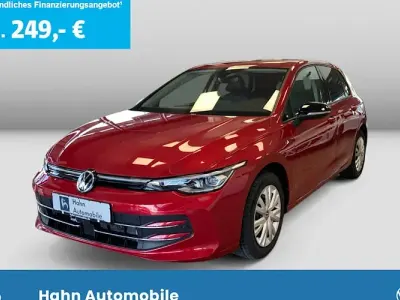 Gebraucht VW Golf VIII Goal 116 PS (85 kW) 2025 Rot Limousine