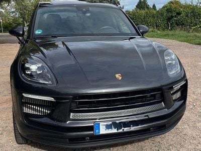 Porsche Macan S