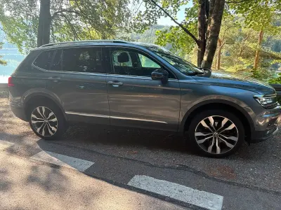 Gebraucht VW Tiguan Allspace 150 PS (110 kW) 2019 Grau SUV