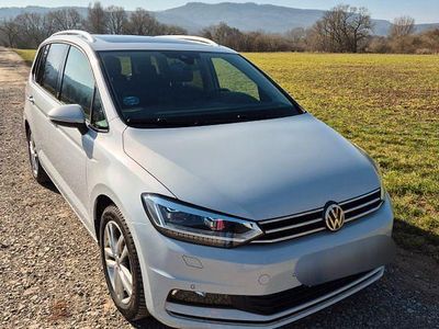 Gebraucht VW Touran Sound 150 PS (110 kW) 2018 Weiß Van / Kleinbus