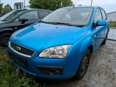 Gebraucht Ford Focus 101 PS (74 kW) 2005 Blau Kleinwagen