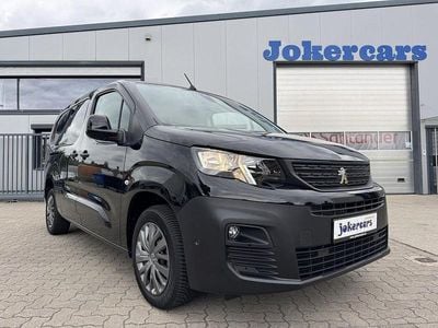 Gebraucht Peugeot Partner Premium 131 PS (96 kW) 2023 Schwarz Van / Kleinbus