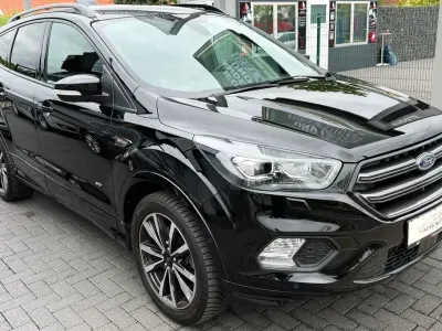Gebraucht Ford Kuga ST-Line 175 PS (128 kW) 2018 Schwarz SUV